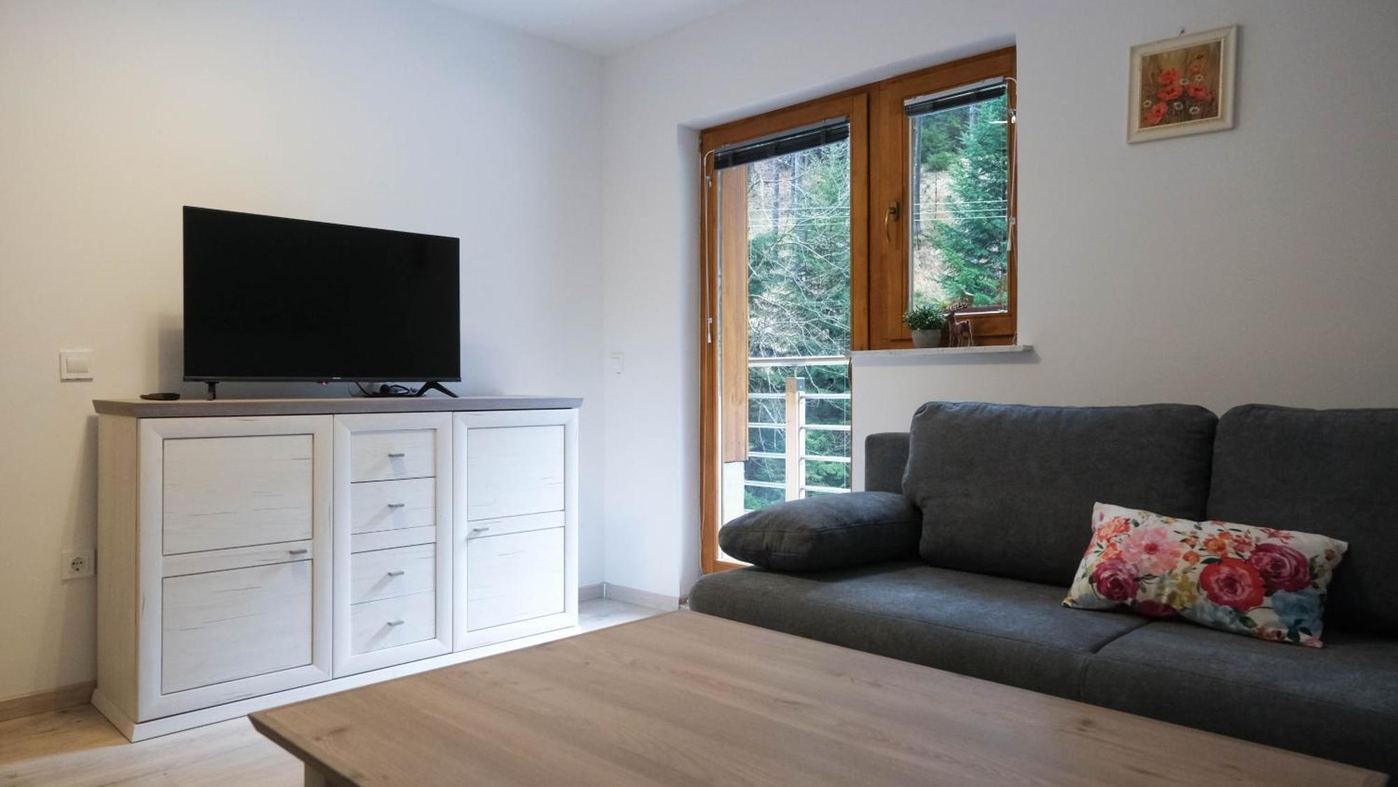 Vitanje Hisa Lunna - Apartments In A Forest Paradise מראה חיצוני תמונה