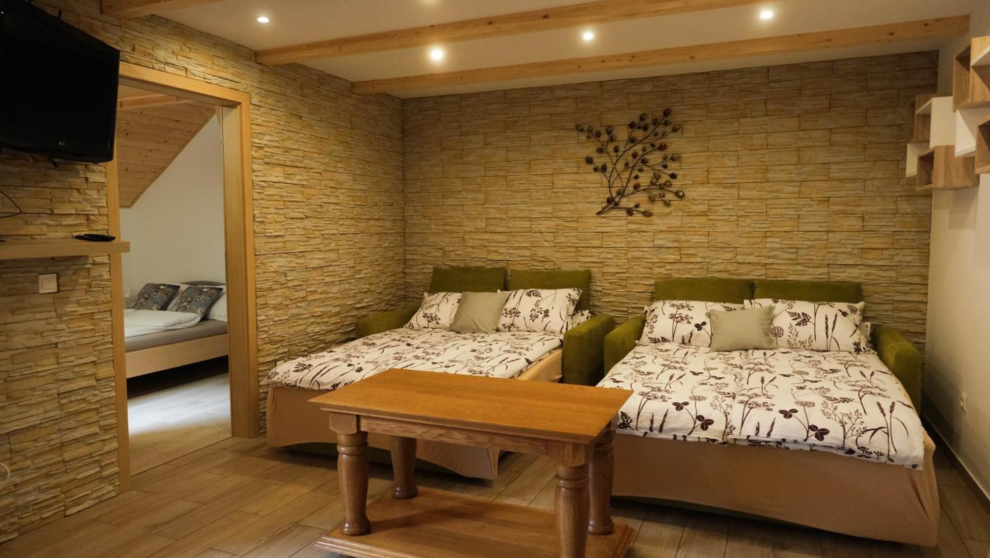 Vitanje Hisa Lunna - Apartments In A Forest Paradise מראה חיצוני תמונה