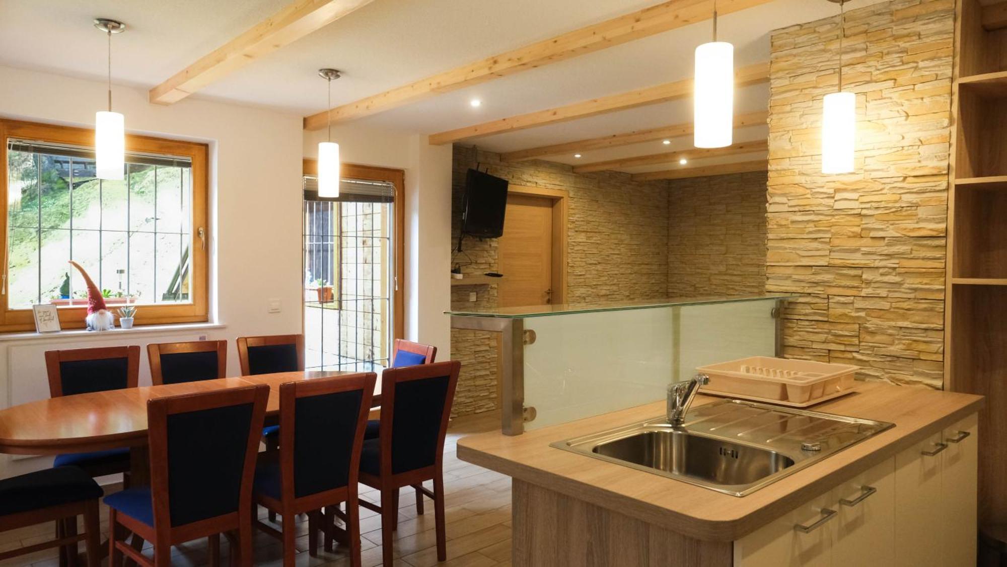 Vitanje Hisa Lunna - Apartments In A Forest Paradise מראה חיצוני תמונה